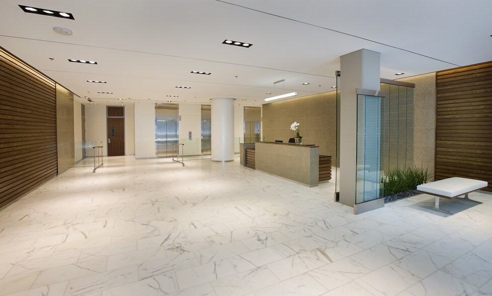 More Photos Of 2175 K St NW, Washington Office For Lease