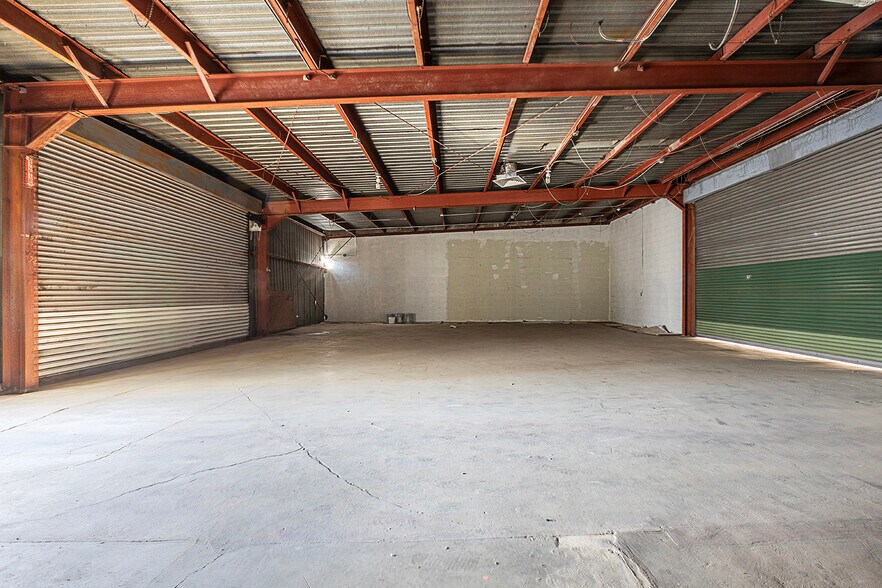 More Photos Of 2585-2595 W Pico Blvd, Los Angeles General Retail For Lease