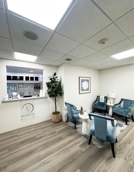Primary Photo Of 31 River Rd, Greenwich Medical For Lease