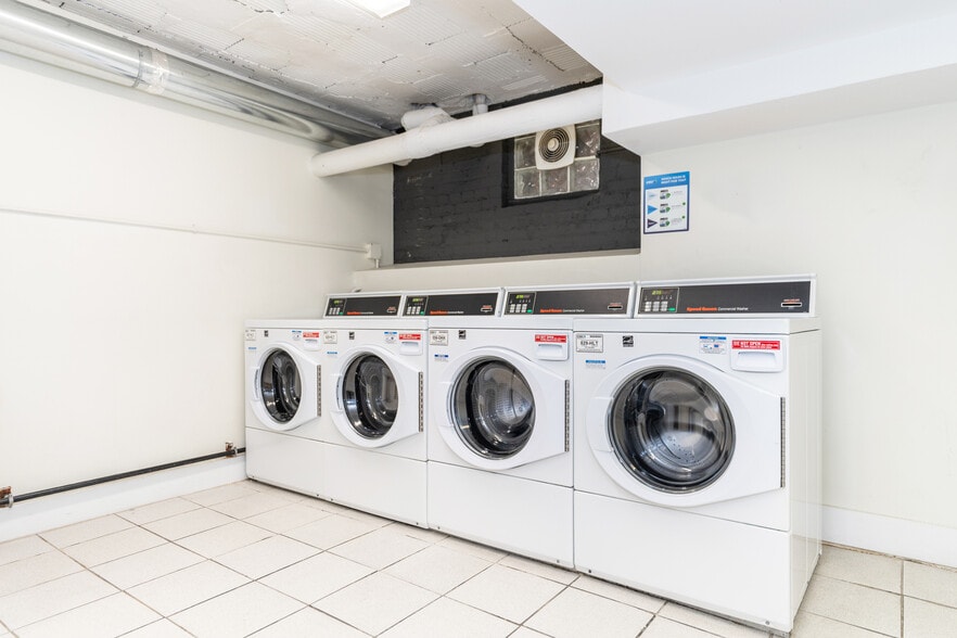 More Photos Of 1604 Q St NW, Washington Apartments For Sale