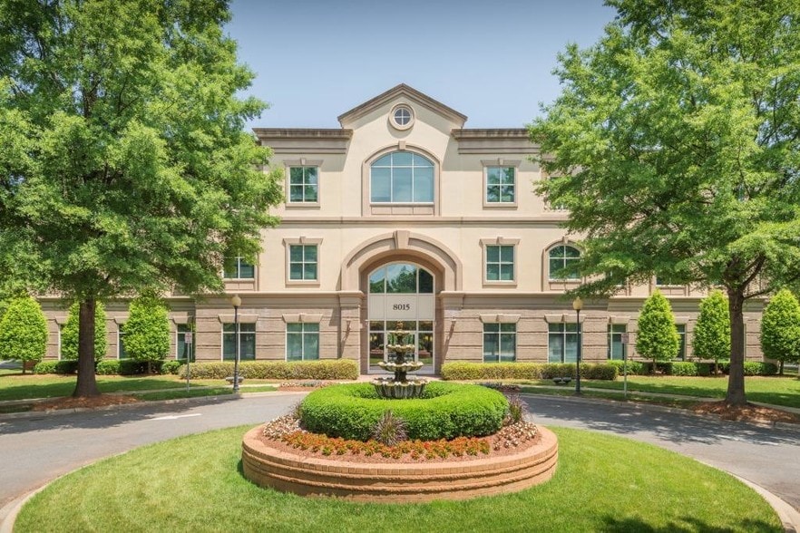 More Photos Of 7930 W Kenton Cir, Huntersville Office For Lease
