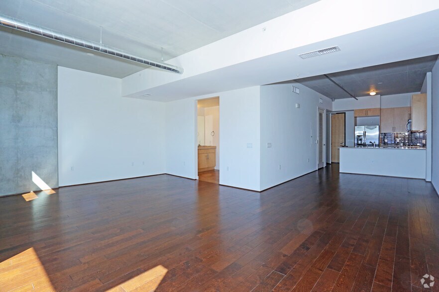 More Photos Of 353 E Bonneville Ave, Las Vegas Apartments For Lease