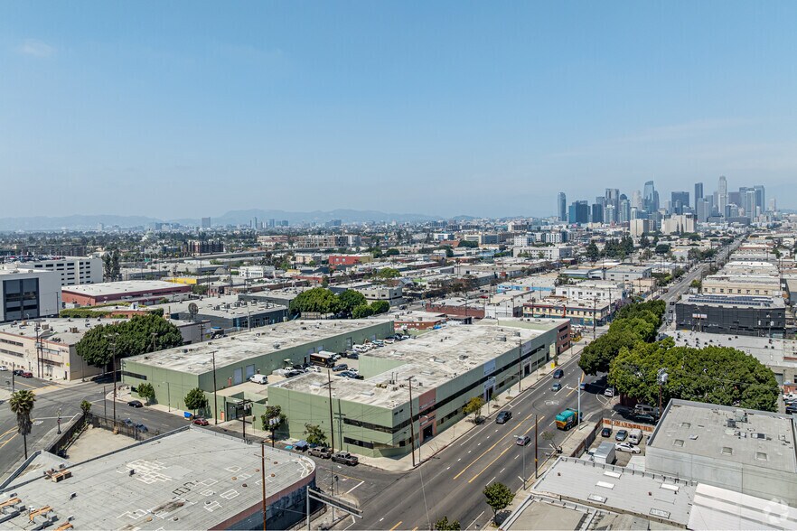 More Photos Of 3431-3495 S Main St, Los Angeles Manufacturing For Sale