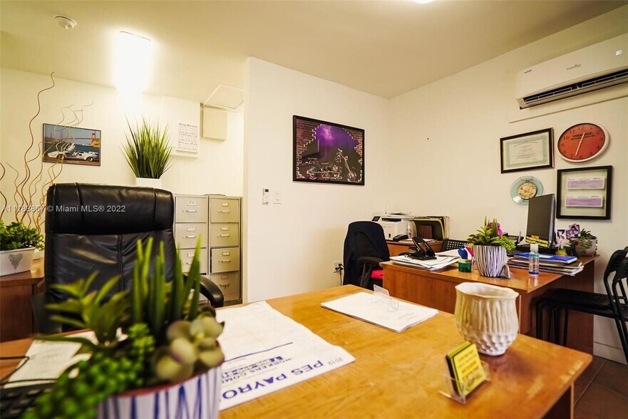 More Photos Of 221 E 9th St, Hialeah Office Residential For Sale