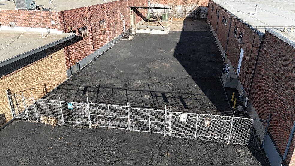 More Photos Of 150 Rio Grande Blvd, Denver Warehouse For Lease