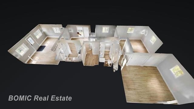 More Photos Of 9010 Dixie Hwy, Birch Run Warehouse For Lease