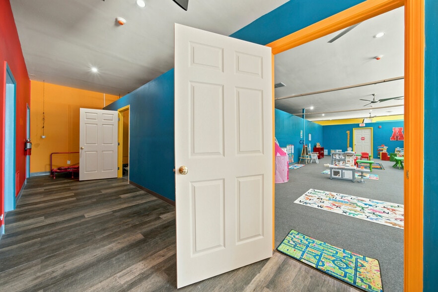 More Photos Of 125-145 E Georgia Ave, Fayetteville Freestanding For Sale