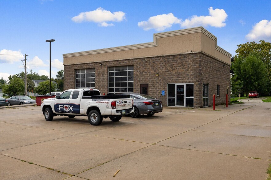 More Photos Of , Iowa City General Retail For Sale