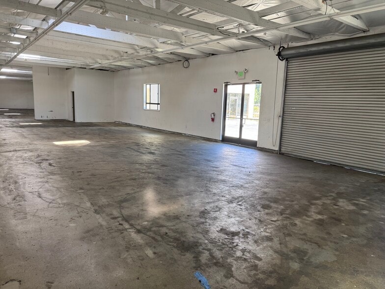 More Photos Of 1003 Arguello St, Redwood City Manufacturing For Lease