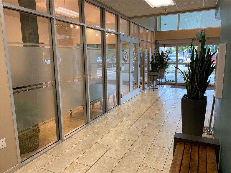 More Photos Of 17903 W Lake Houston Pky, Humble Medical For Lease