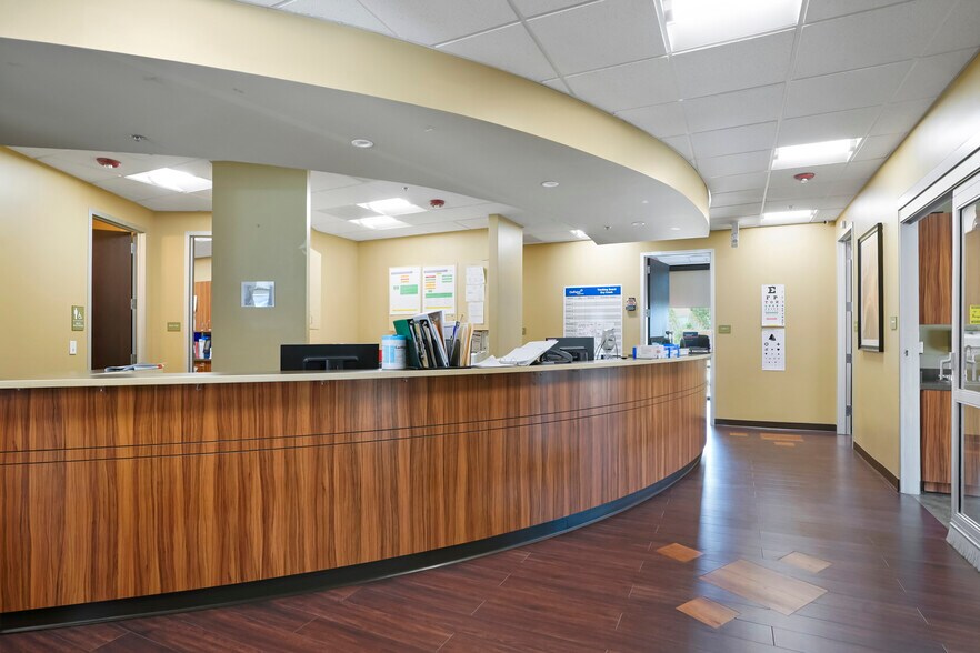 More Photos Of 10120 E Dry Creek Rd, Centennial Medical For Sale