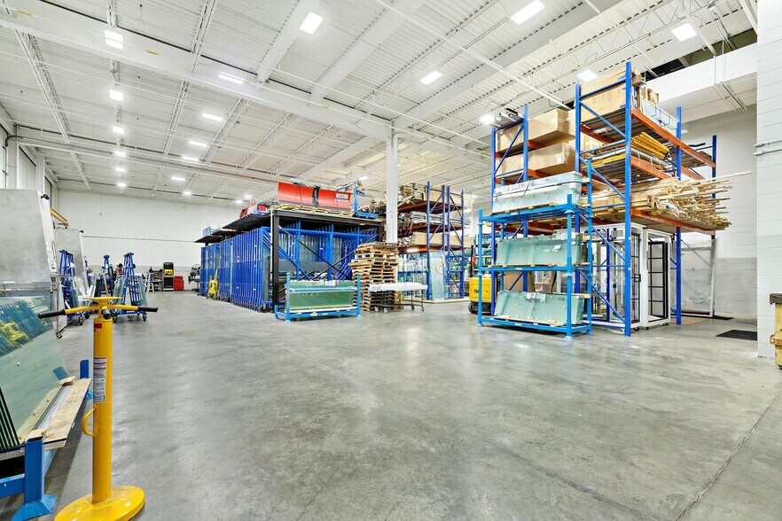 More Photos Of 11 York Ave, West Caldwell Manufacturing For Lease