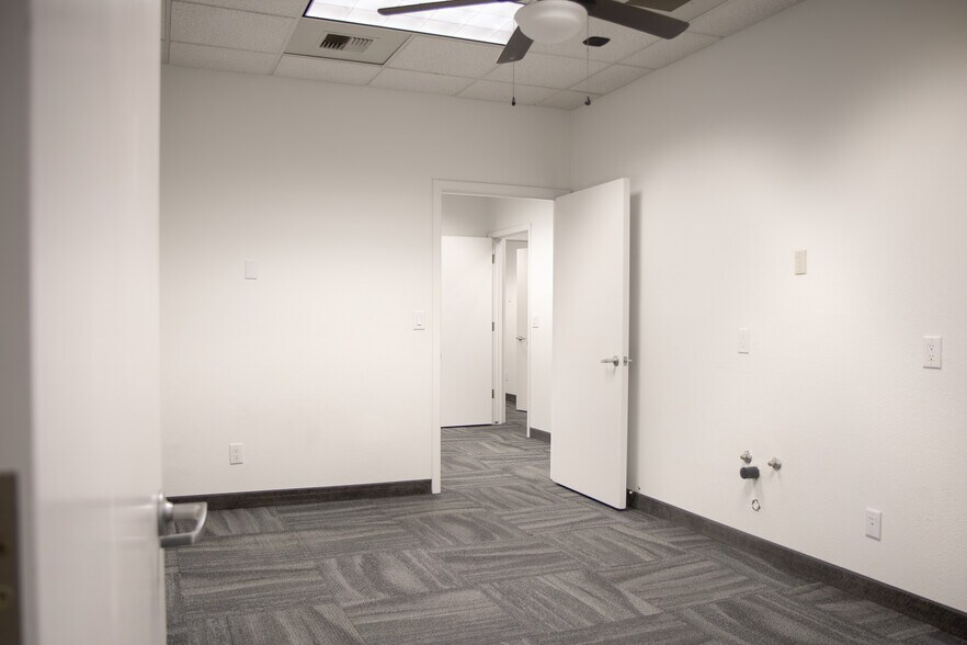 More Photos Of 1015 N Demaree Rd, Visalia Office For Lease