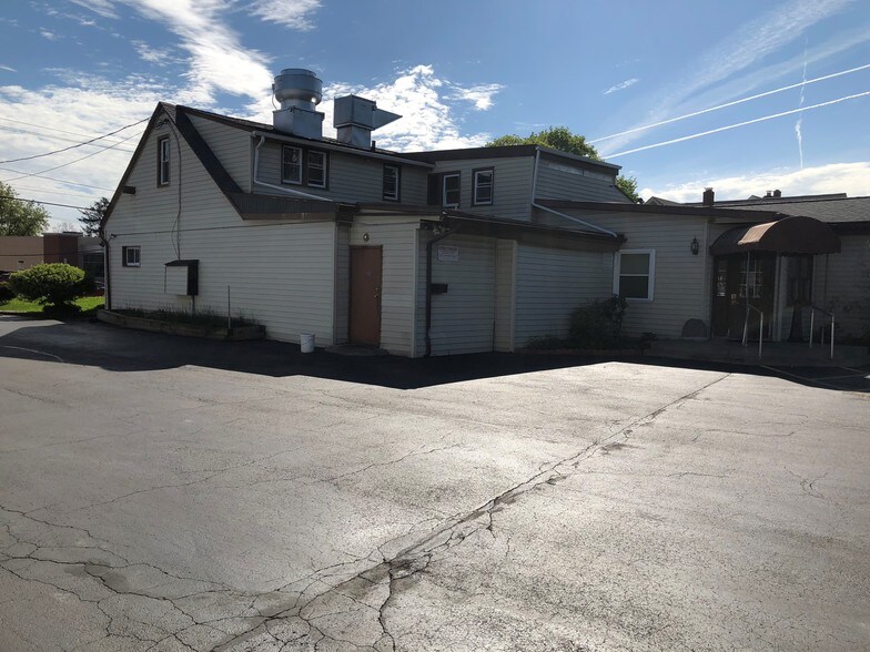 More Photos Of 2185 Monroe Ave, Rochester Restaurant For Sale