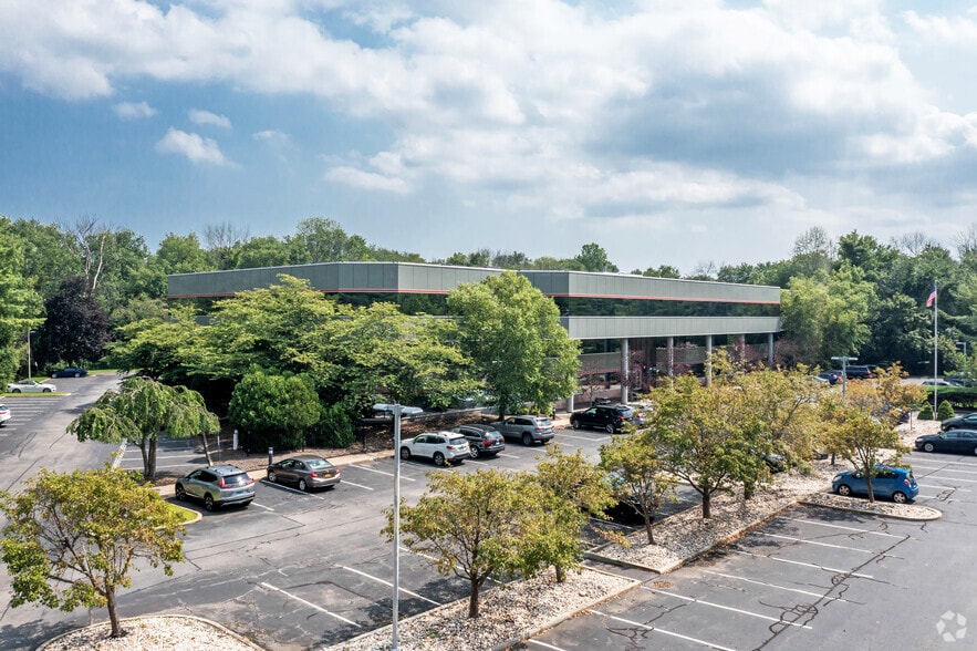 Primary Photo Of 200 Business Park Dr, Armonk Medical For Lease
