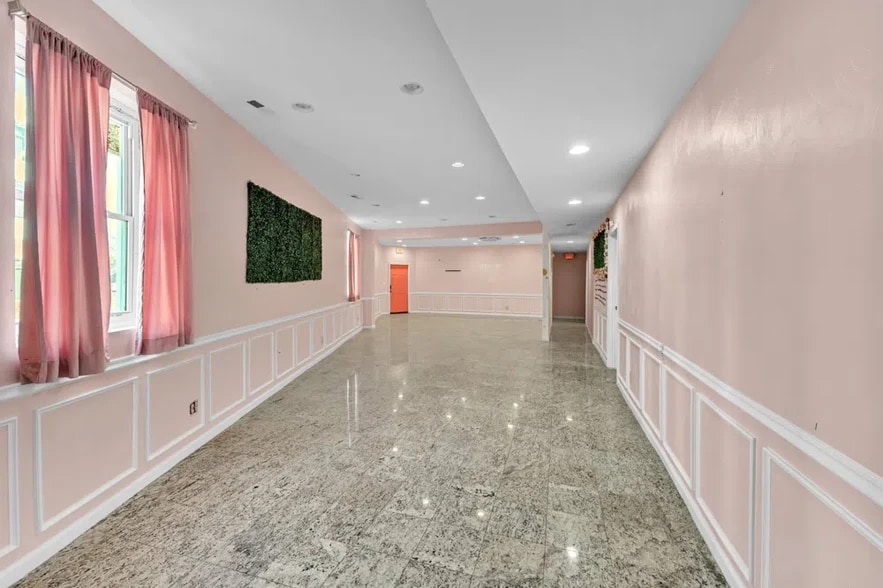 More Photos Of 1038 Decatur St, Chesapeake Storefront Retail Residential For Lease