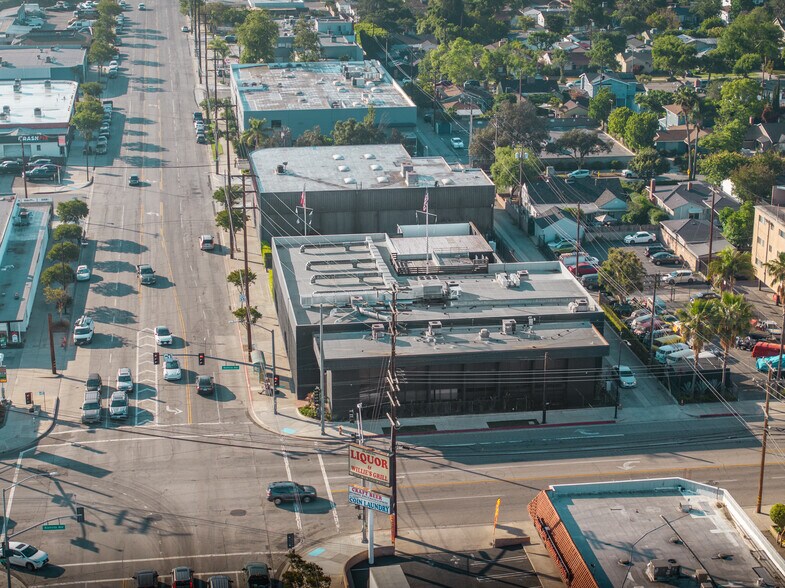 More Photos Of 1031 S Victory Blvd, Burbank Warehouse For Sale