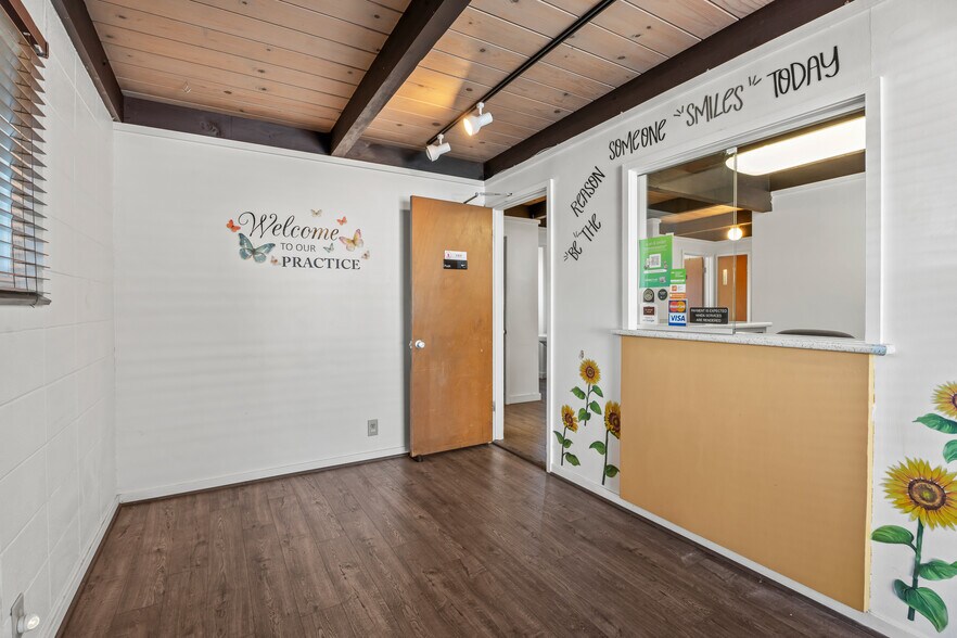More Photos Of , Ukiah Office For Sale