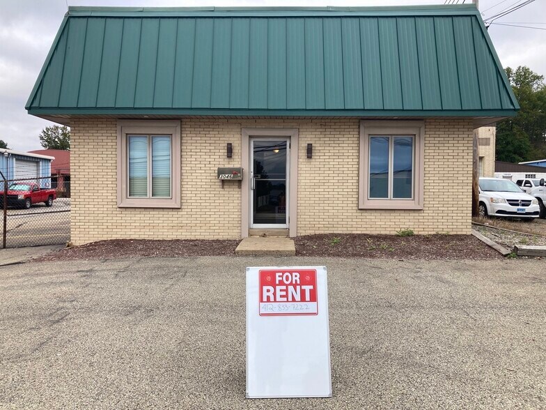 Primary Photo Of 3046 Industrial Blvd, Bethel Park Light Manufacturing For Lease