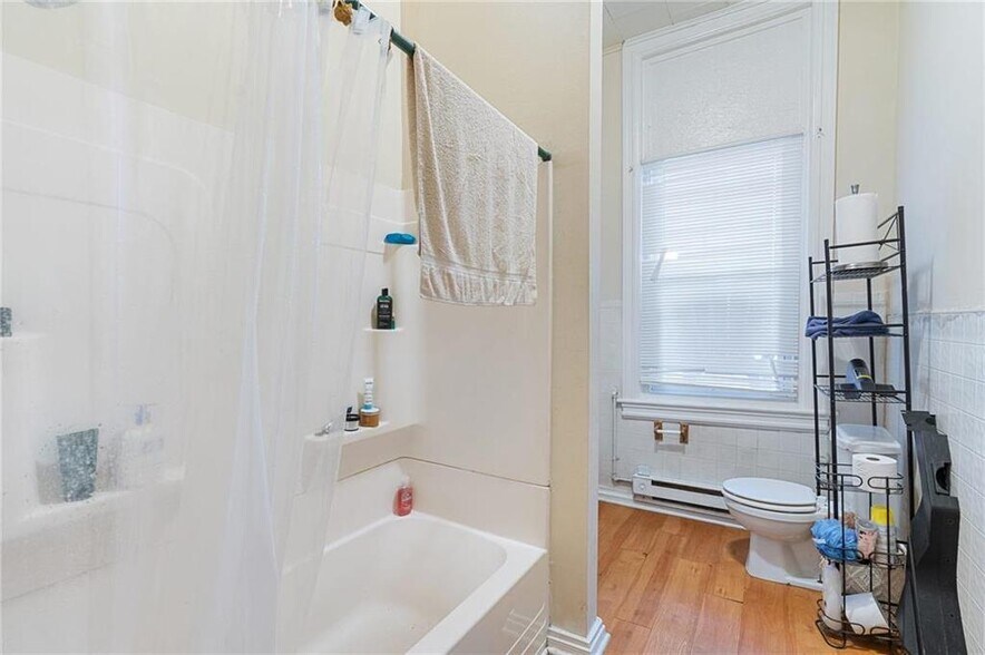 More Photos Of 960 W Hamilton St, Allentown Storefront Retail Residential For Sale