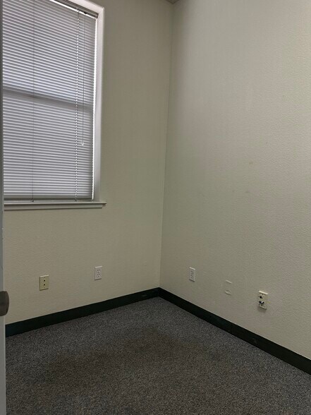 More Photos Of 5055 Pacific St, Rocklin Freestanding For Lease