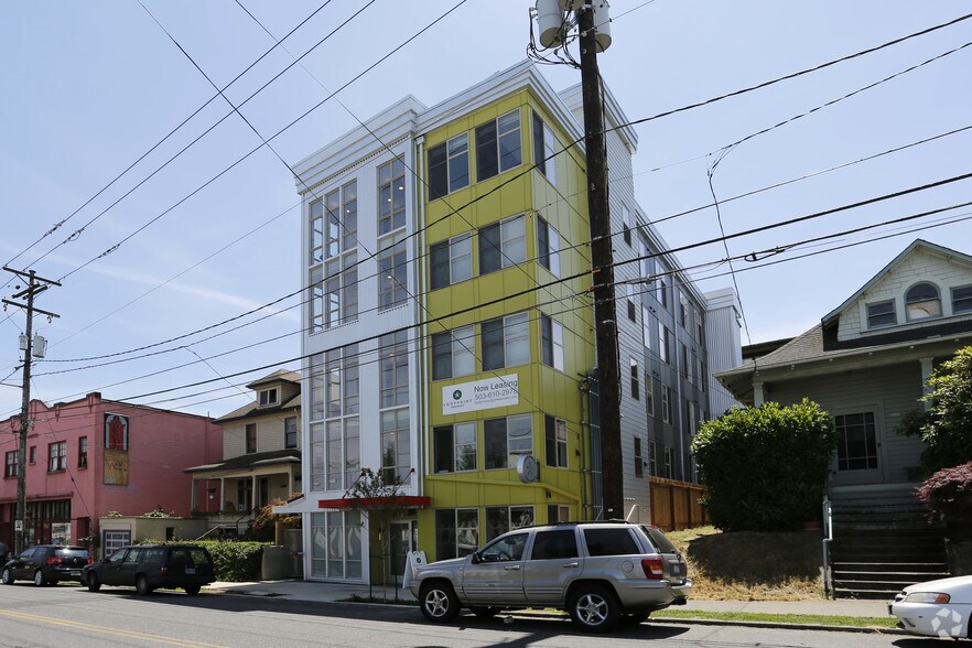 Primary Photo Of 2250 NW Thurman St, Portland Apartments For Sale