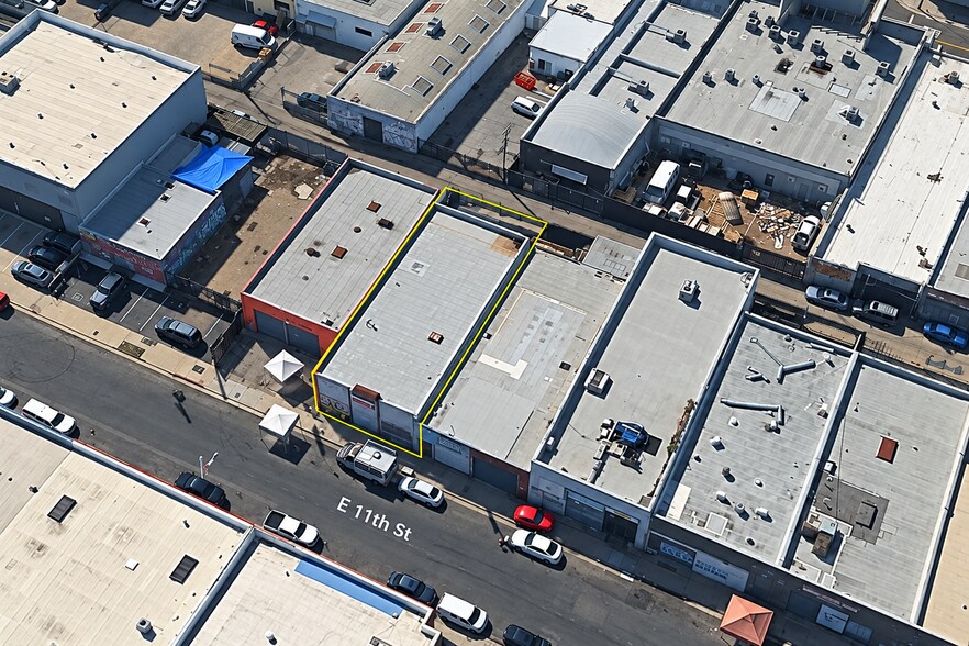More Photos Of 1100 E 11th St, Los Angeles Warehouse For Sale