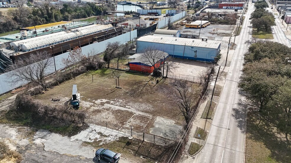 Primary Photo Of 305 Broadway St, Houston Land For Sale