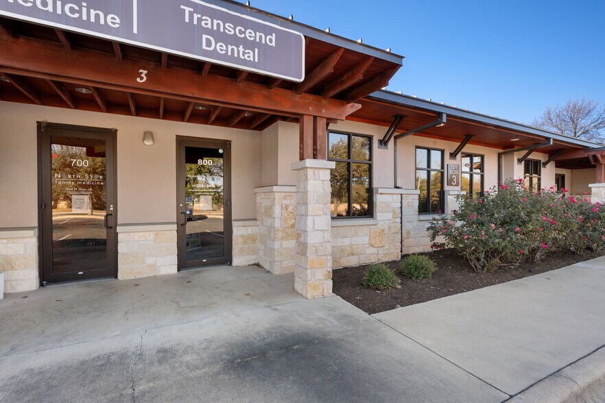 More Photos Of 7215 Wyoming Springs Dr, Round Rock Medical For Lease