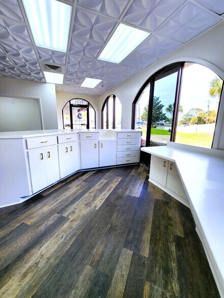 More Photos Of 8700-8730 Thomas Dr, Panama City Apartments For Lease