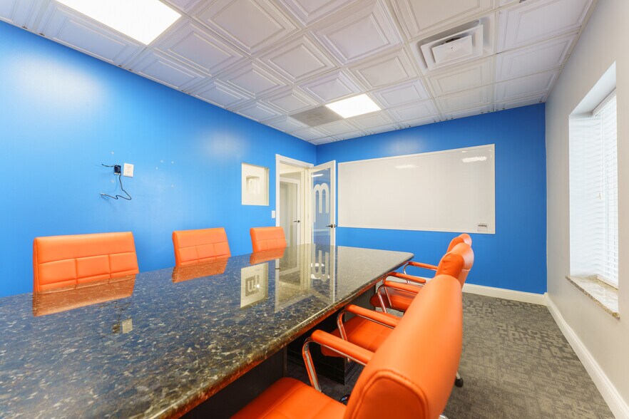 More Photos Of 315 W North St, Brighton Medical For Lease