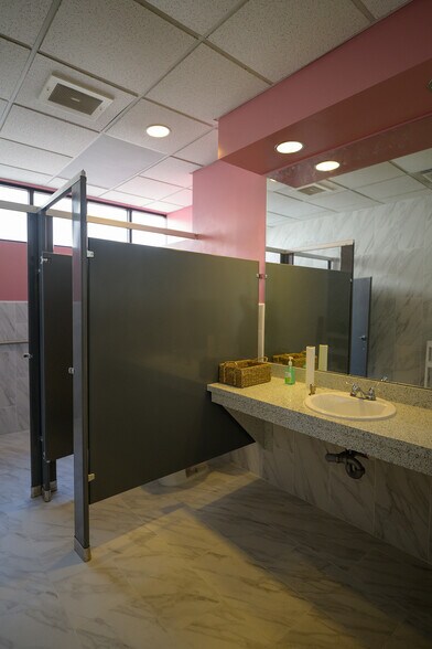 More Photos Of 9226 Teddy Ln, Lone Tree Office For Lease