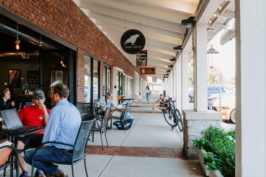 More Photos Of 401 E Red Bridge Rd, Kansas City Unknown For Lease