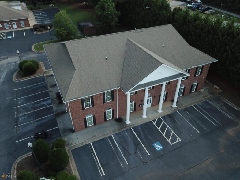 More Photos Of 139A W Ellis Rd, Griffin Loft Creative Space For Lease