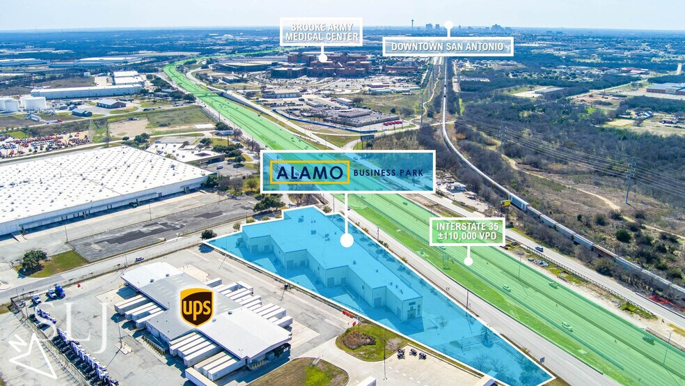 More Photos Of 4400-4420 N Interstate 35, San Antonio Showroom For Sale