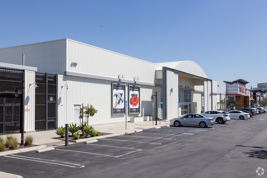 More Photos Of 4100-4250 Carson St, Long Beach Storefront For Lease