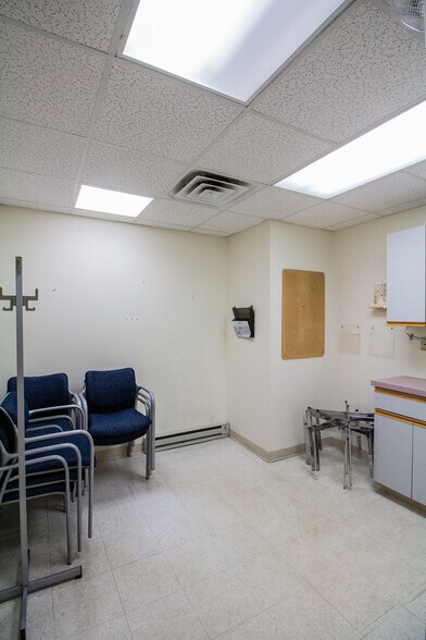 More Photos Of 10 Winthrop St, Worcester Medical For Lease