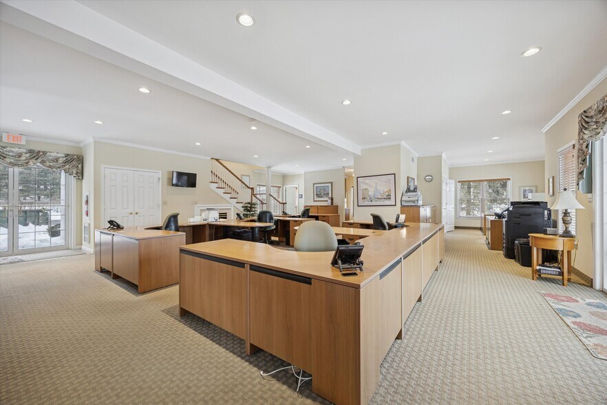 More Photos Of 326 Main St, Harleysville Office For Sale