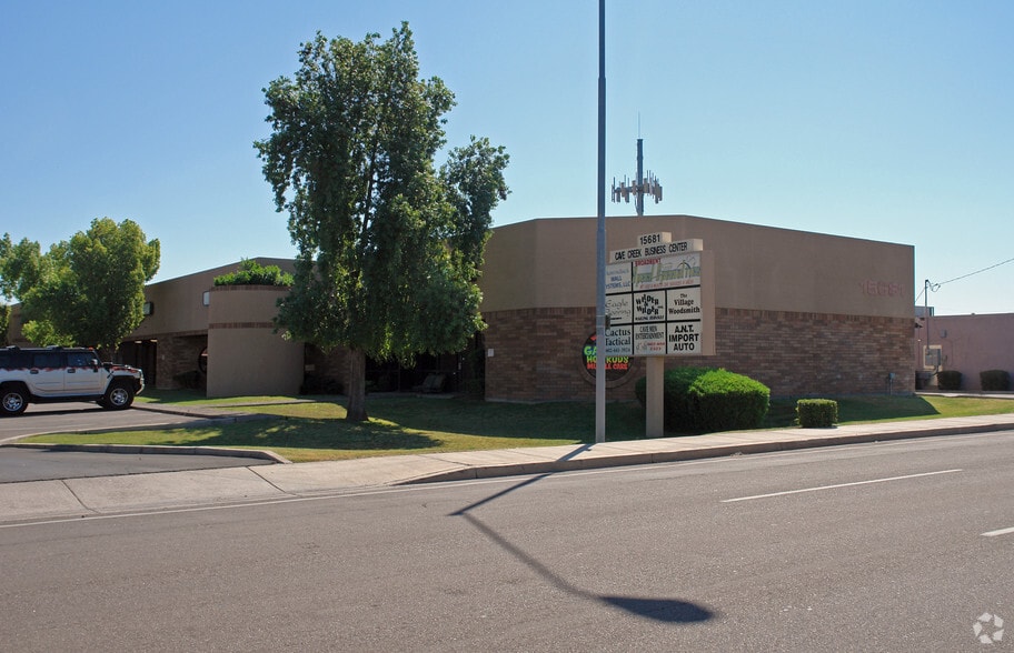 More Photos Of 15681 N Cave Creek Rd, Phoenix Warehouse For Lease