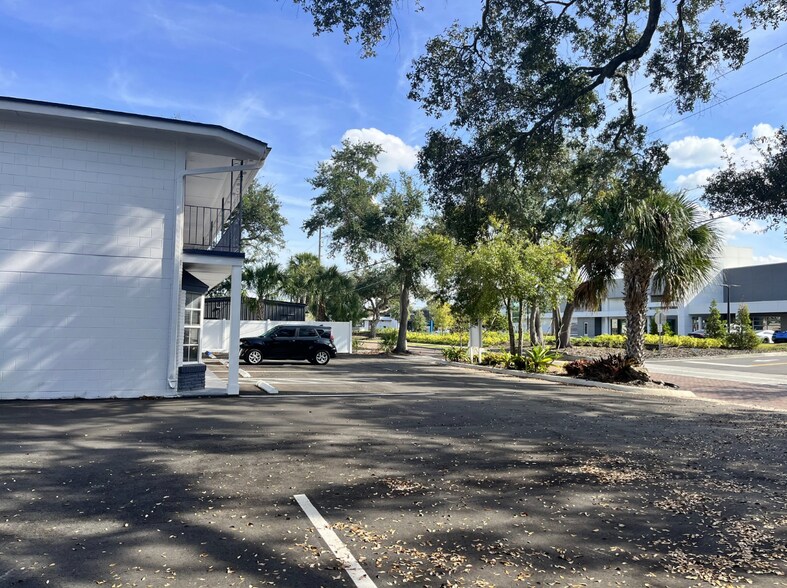 More Photos Of 1251-1255 Miller Ave, Winter Park Medical For Lease