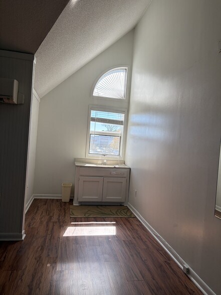 More Photos Of 105 Wappoo Creek Dr, Charleston Medical For Lease