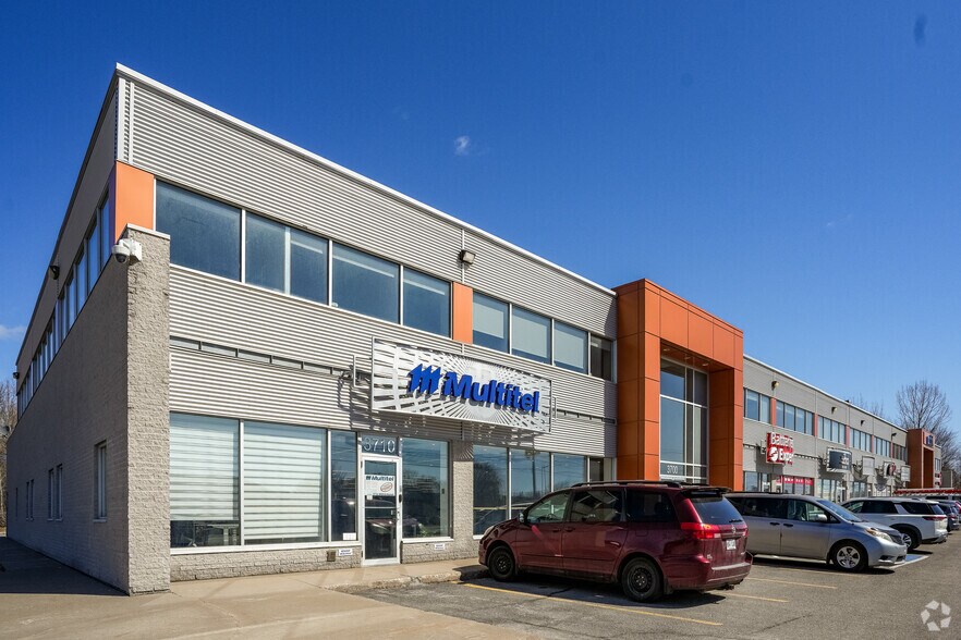 Primary Photo Of 3640-3710 Boul Wilfrid-Hamel, Québec Storefront Retail Office For Lease