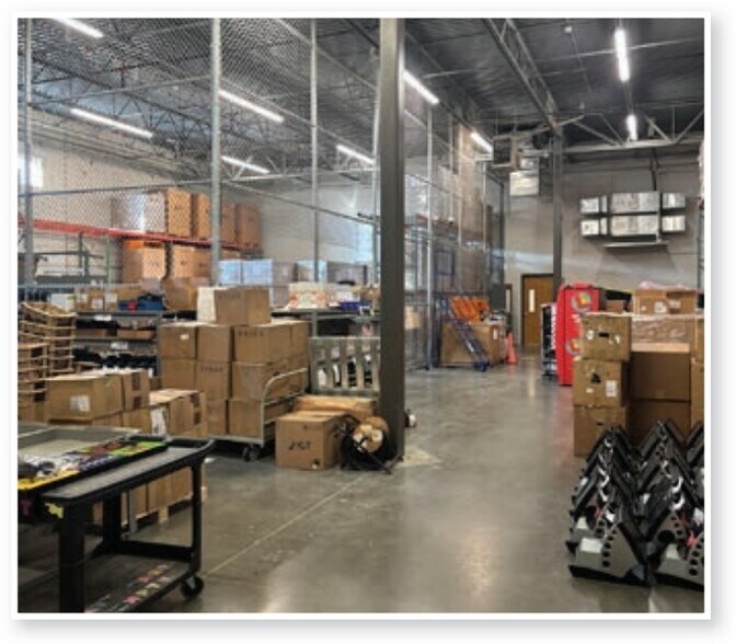 More Photos Of 3001 Dairy Dr, Madison Warehouse For Lease