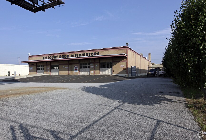More Photos Of 7600 State Rd, Philadelphia Warehouse For Lease