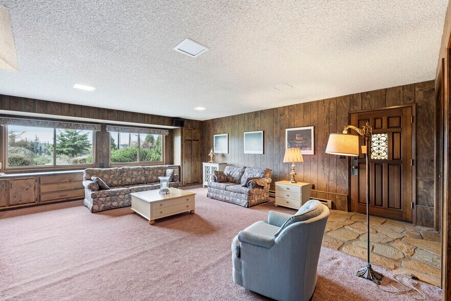 More Photos Of 1553 Bishop Rd, Chehalis Flex For Sale