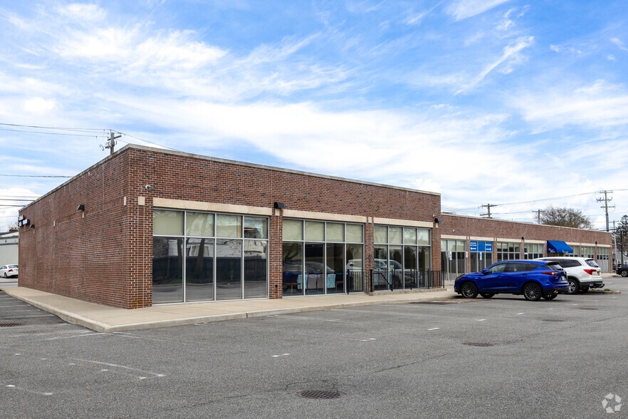 More Photos Of 1872-1892 Bellmore Ave, North Bellmore Freestanding For Lease