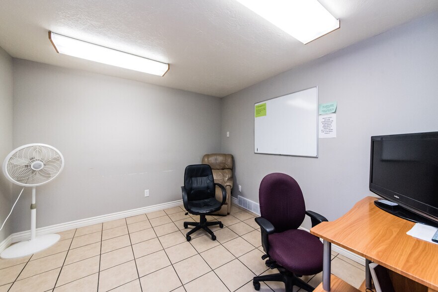 More Photos Of 190 E Center St, Logan Office For Lease
