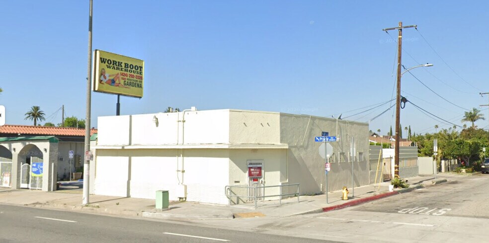 Primary Photo Of 10601 S Prairie Ave, Inglewood Freestanding For Lease