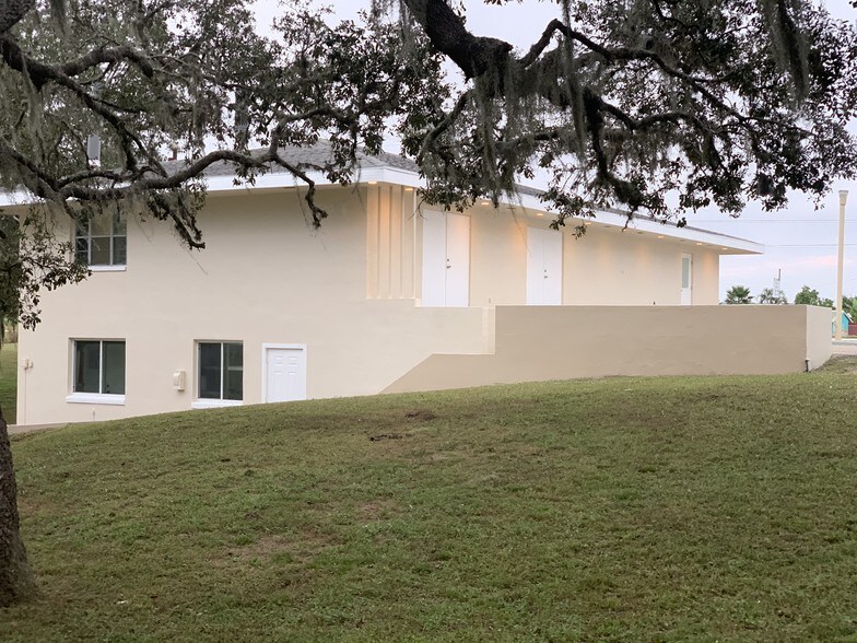 More Photos Of 10405 US Highway 27 S, Sebring Freestanding For Sale