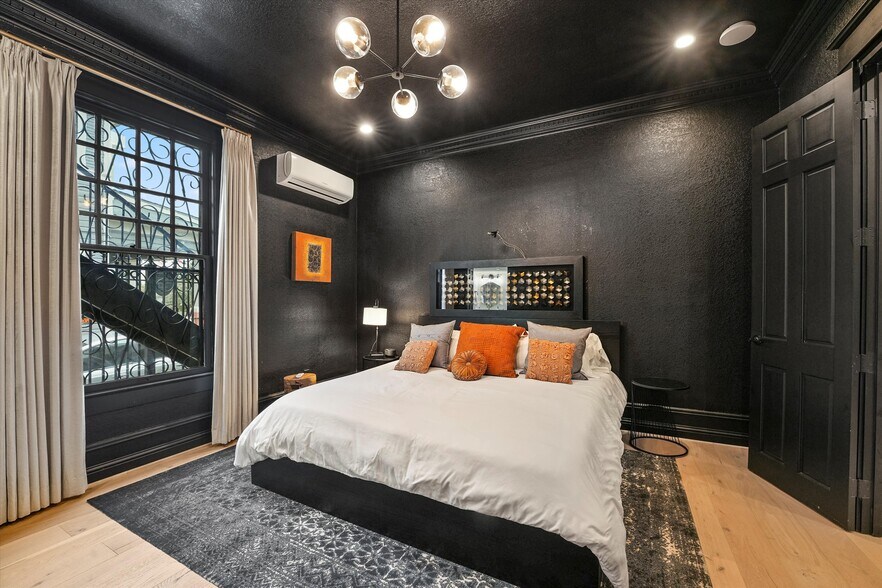 More Photos Of 235 Westheimer Rd, Houston Apartments For Sale